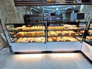 شیرینی فروشی ثمر 12 تجهیز کامل شیرینی ثمر