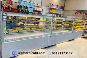 فروشگاه نان و شیرینی كوبودنا 3 یخچال های شیرینی فروشگاه نان و شیرینی کوبودنا