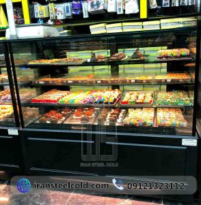 بوتیک نون خامه ای شعبه ۱ 5 یخچال کیک و شیرینی و دسر شیرینی نون خامه ای شعبه 1