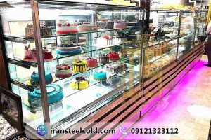 شیرینی حاج خلیفه 4 یخچال کیک و شیرینی شیرینی فروشی حاج خلیفه